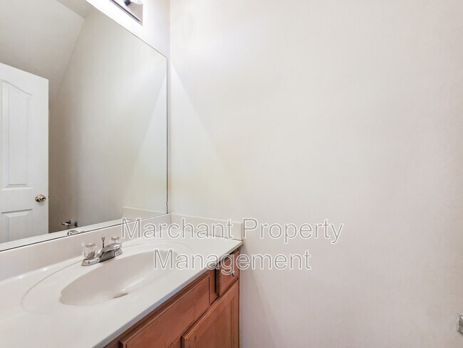 Building Photo - 9 Sunfield Ct