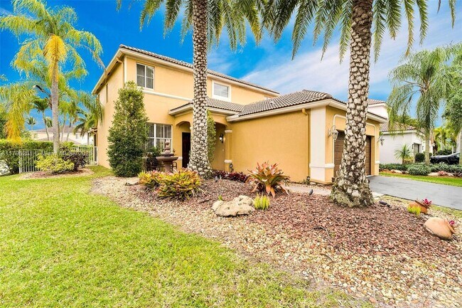 Building Photo - 1518 Maple Dr