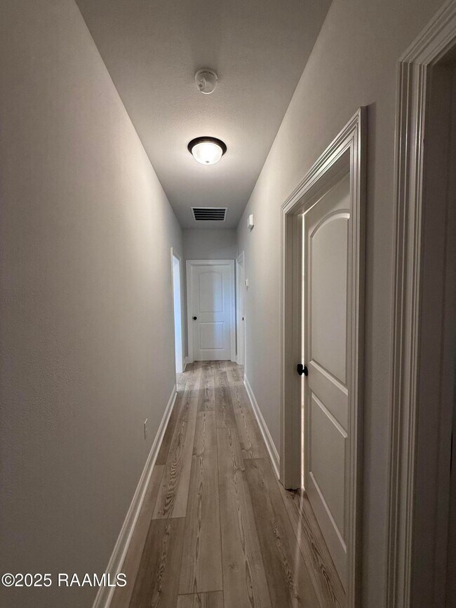 Building Photo - 135 Ridley Ln