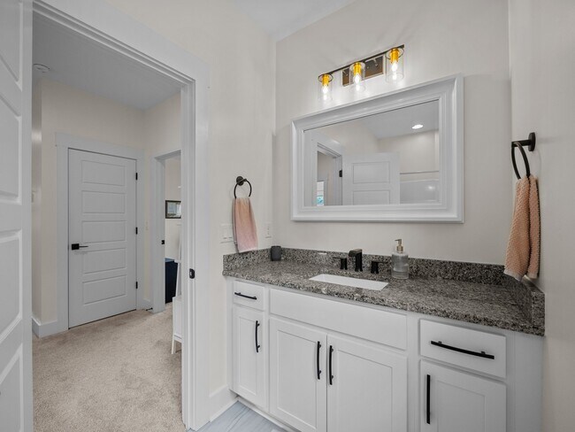 Building Photo - 408 Celtic Ash St