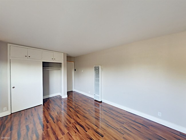 Building Photo - Studio, 1 bath  - 617 S 9th St Apt 13 Apt 13