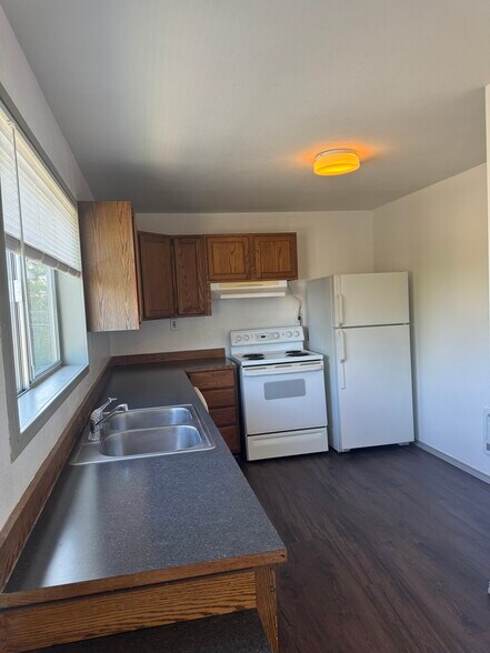 Kitchen - 16627 113th Ave SE