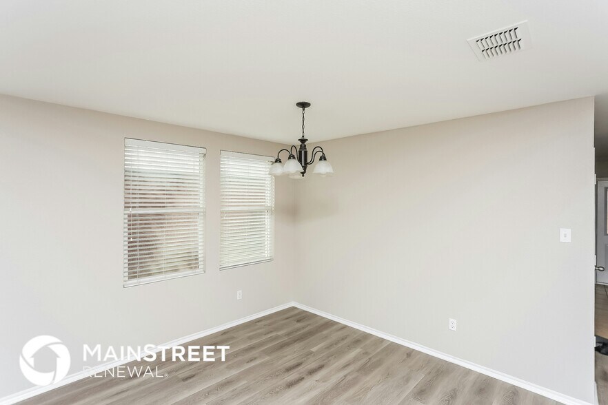 Building Photo - 9208 Quarter Horse Ln