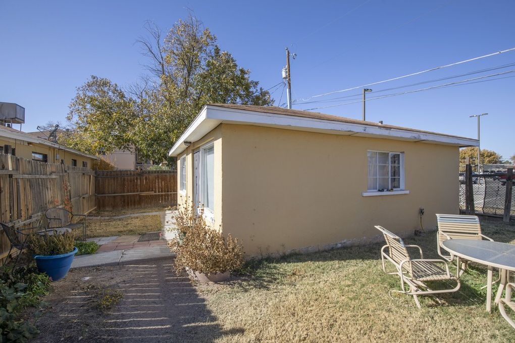 Building Photo - 200 W Lucero Ave