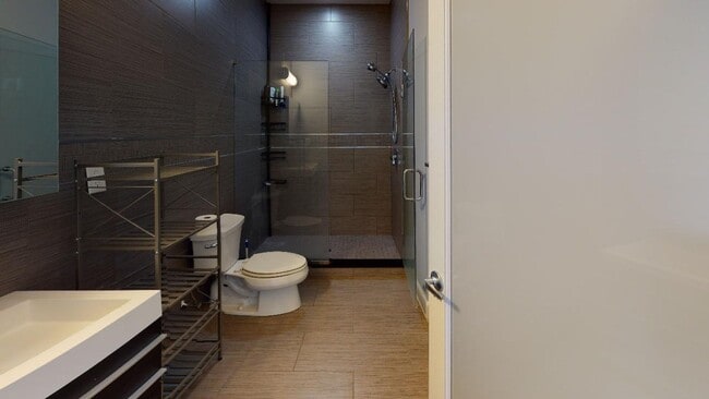 Building Photo - 2610 Webster St