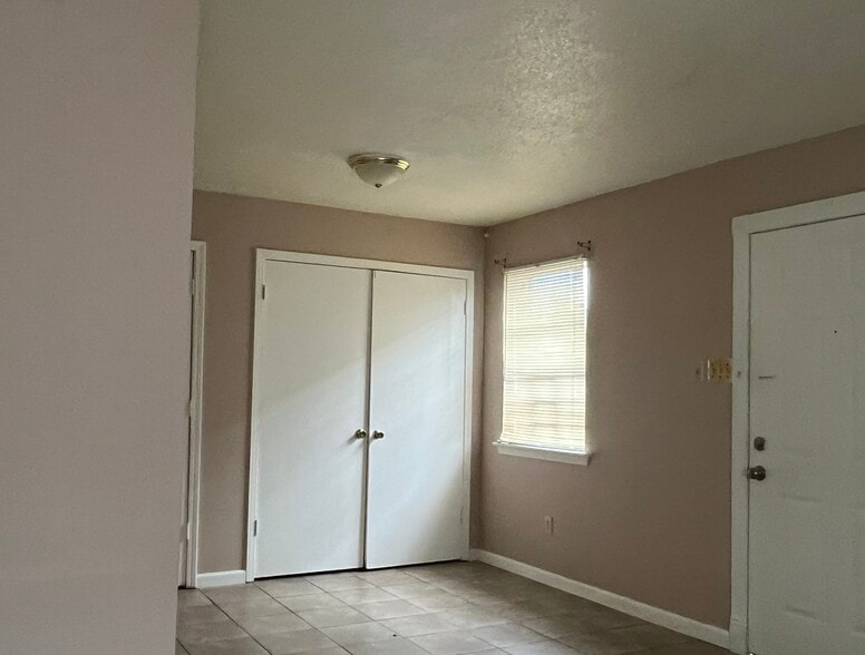 Dining Room - 1036 Eli Ct