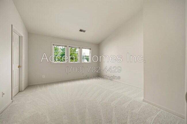 Building Photo - 6514 Osprey Point Ln
