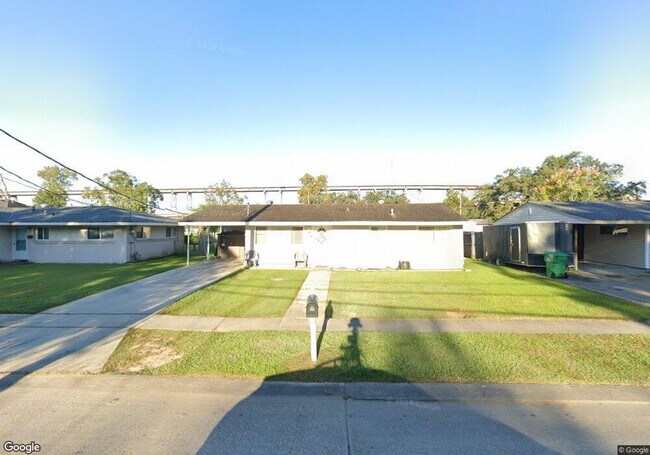 Building Photo - 1012 Wiegand Dr