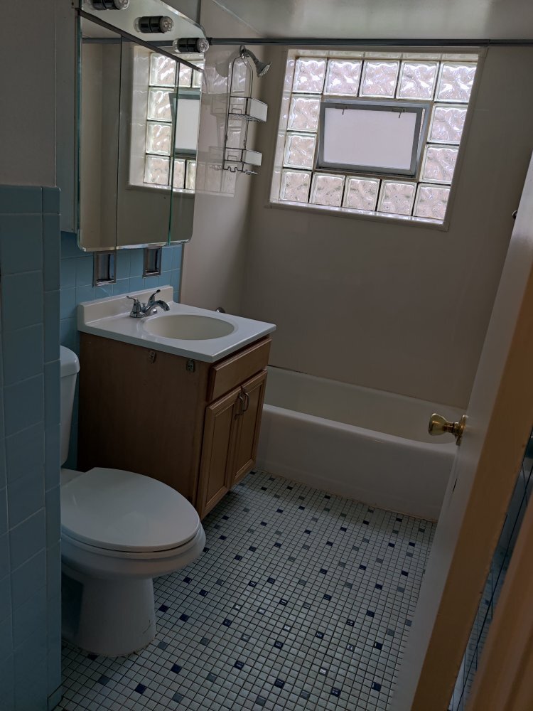 Building Photo - 4249 N Kedvale Ave