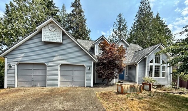Building Photo - 1128 NW Thornwood Cir