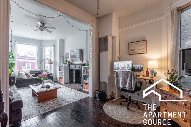 Building Photo - 2465 N Lincoln Ave