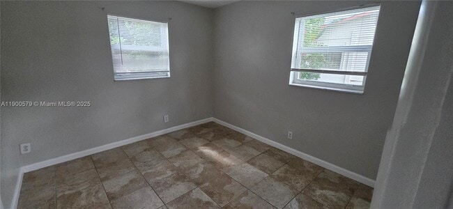 Building Photo - 3713 Island Rd