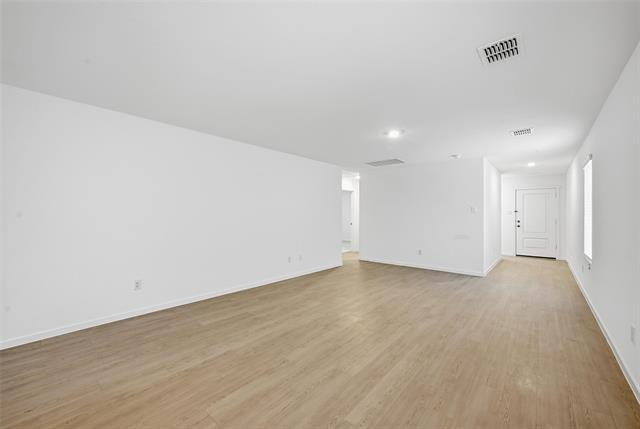 Building Photo - 1034 Raintree Rd