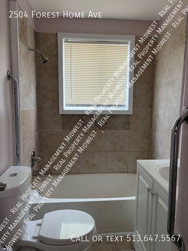 Building Photo - 2504 Forest Home Ave