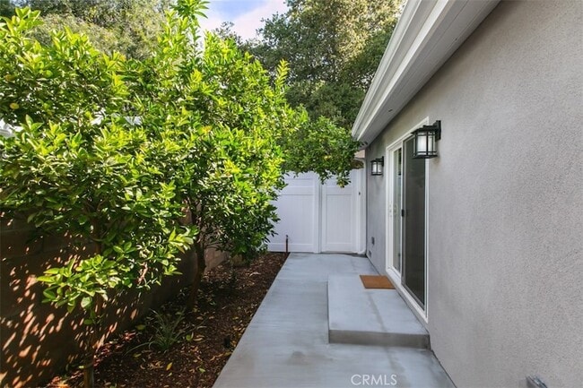 Building Photo - 319 N Shelton St