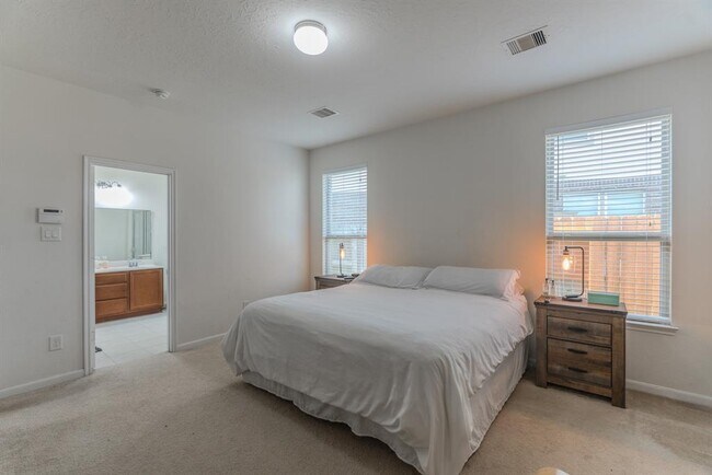 Building Photo - 2907 Coastal Prairie Ln