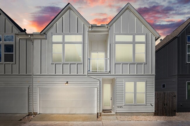 Building Photo - 1312 Heslep St