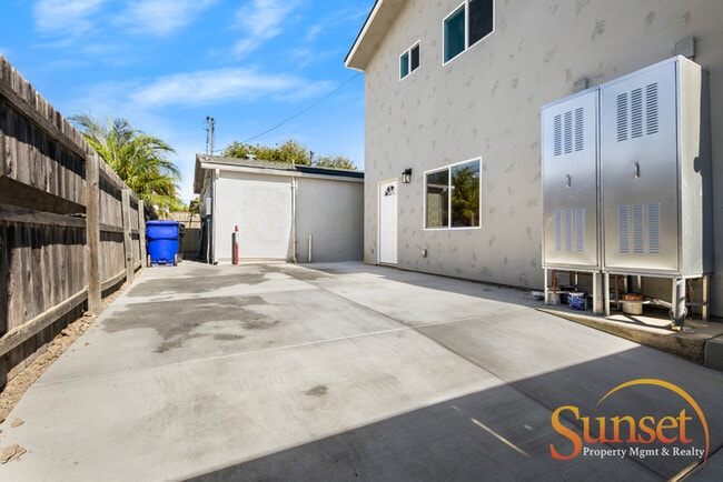 Building Photo - 4630 Altadena Ave.