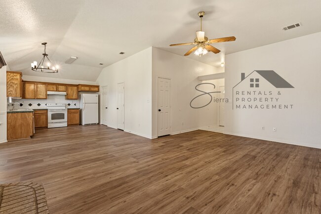 Building Photo - 2304 Sandstone Dr