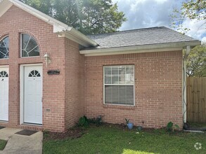 Building Photo - 4128 Castellan Dr