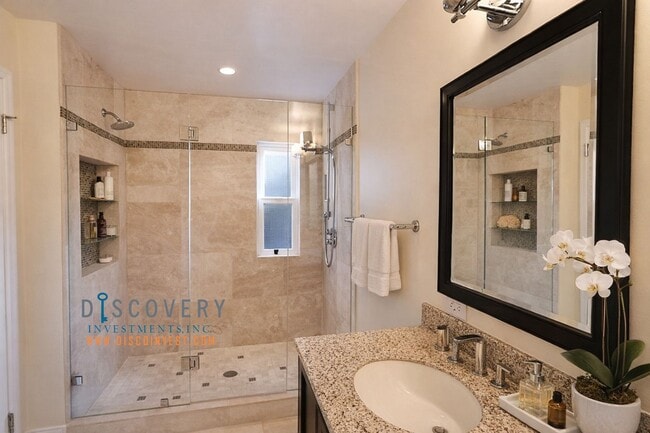 Building Photo - Four Bedroom Montclair Home with Forest Views