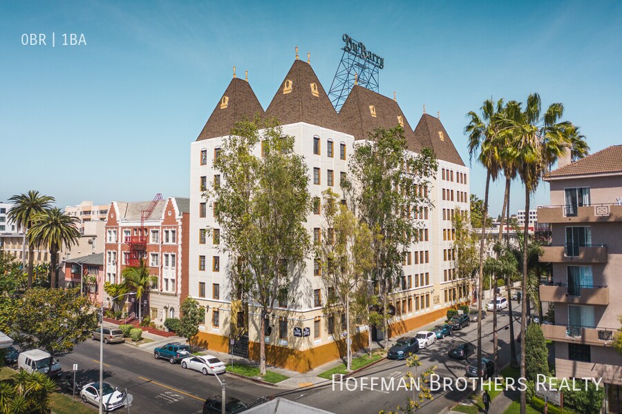 Building Photo - 3471 5th St