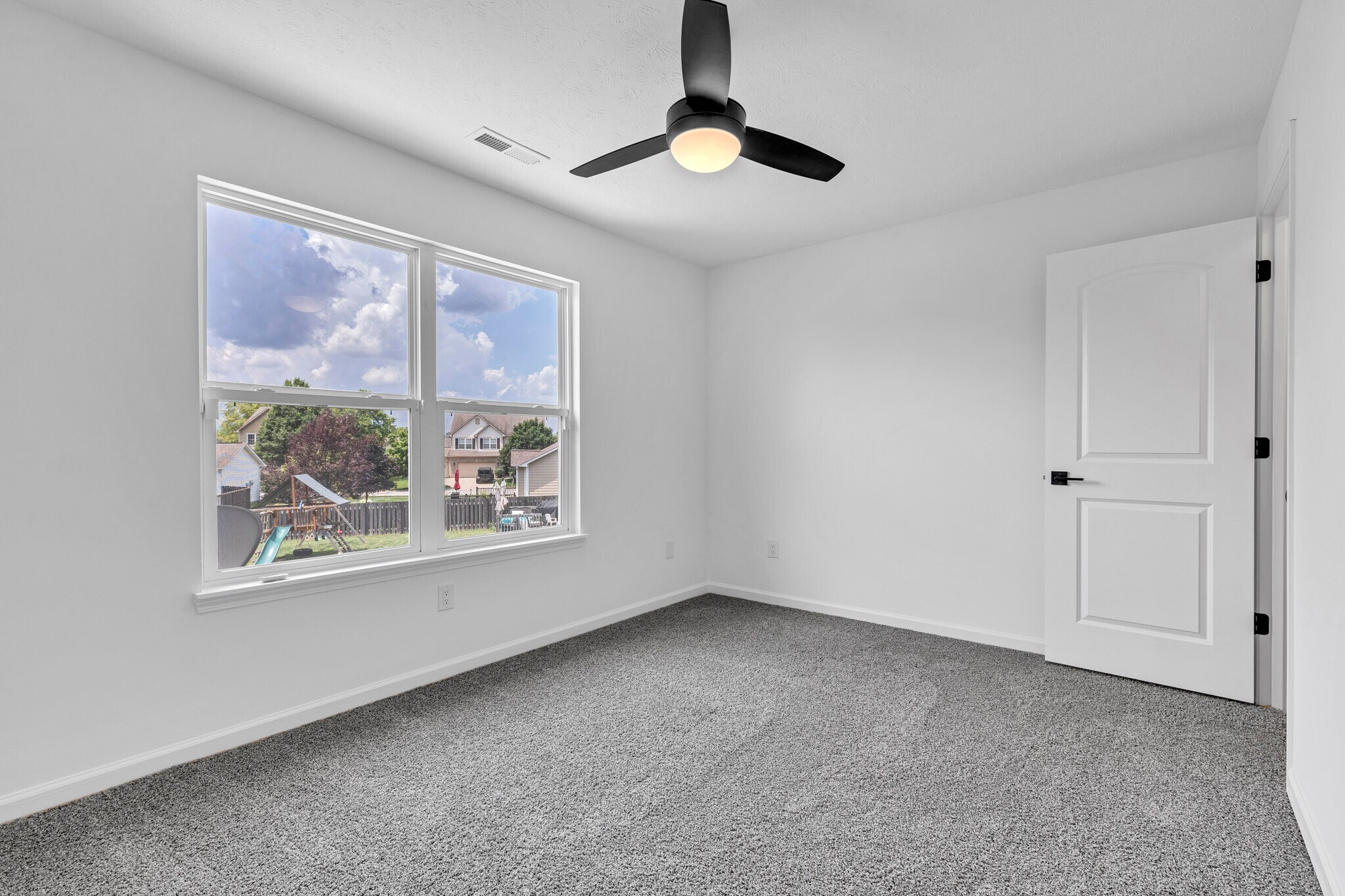 Building Photo - 9724 Brooks Dr