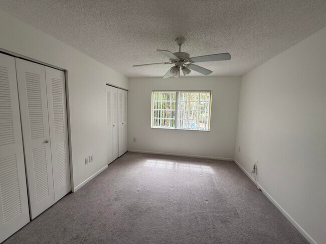 Building Photo - 1721 Village Blvd