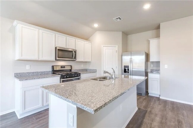 Building Photo - BRAND NEW HOME - ALL APPLIANCES INCLUDED -...