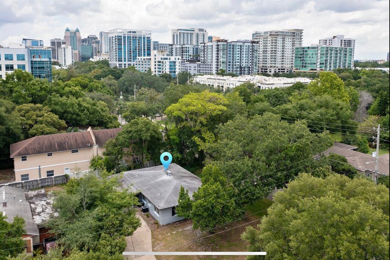 Building Photo - 718 E South St