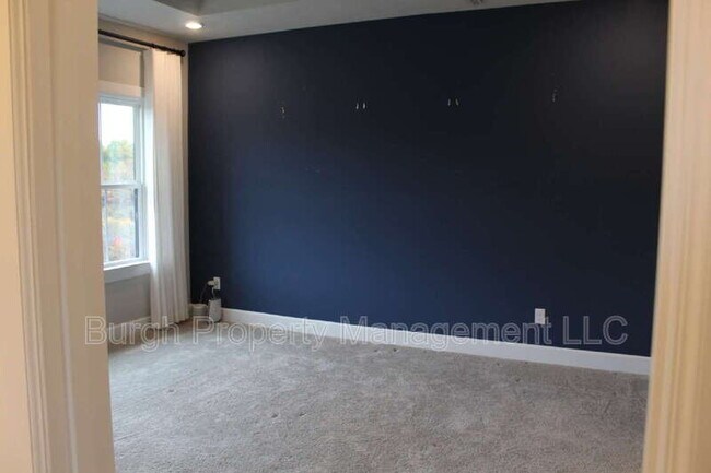 Building Photo - 137 Marketplace Ave