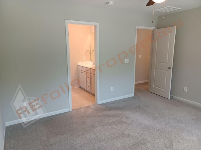 Building Photo - Great news! Application fee will be credited toward your first month’s rent upon lease is execute...