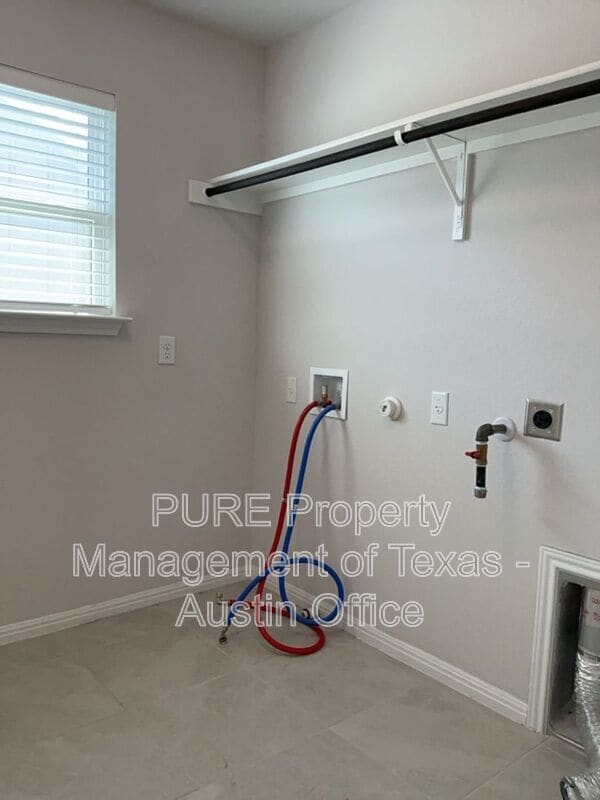 Building Photo - 3200 College Park Dr