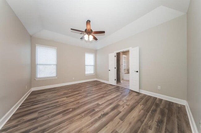 Building Photo - 207 Casey Ln