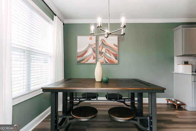 Building Photo - 207 Remington Dr