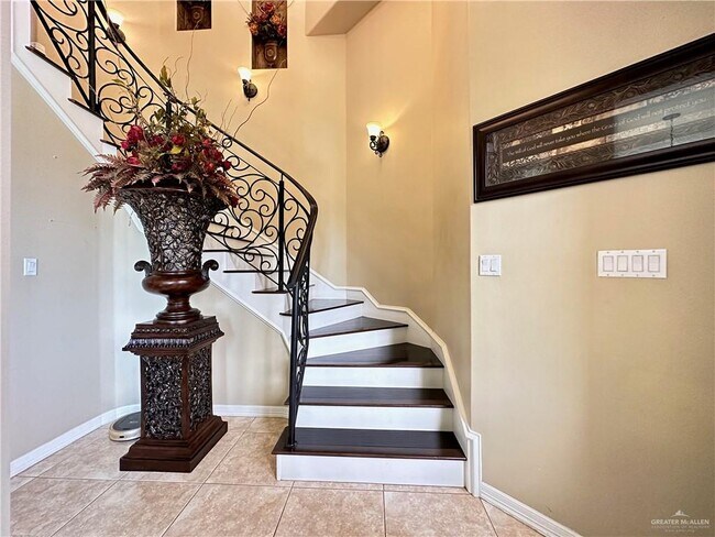 Building Photo - 1208 Rocotillo Ln