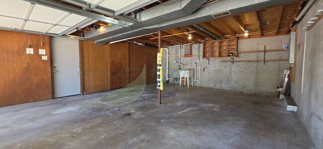 Building Photo - 3908 S Crackerneck Rd