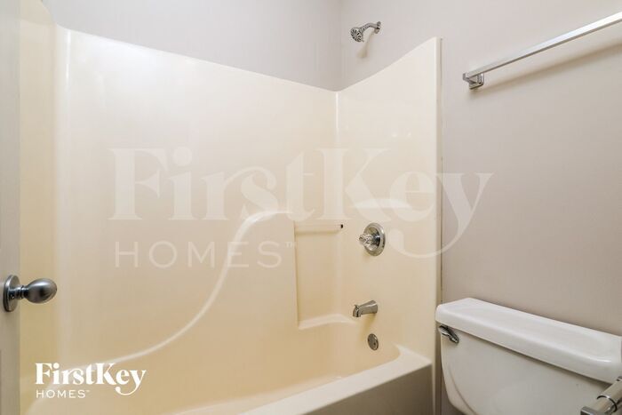 Building Photo - 4602 Shay Terrace