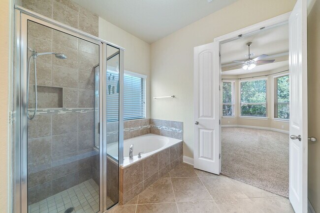 Building Photo - 26923 Camellia Trce
