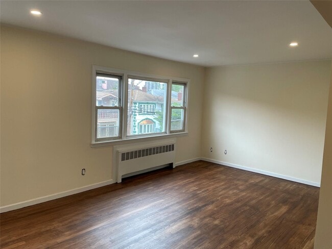 Building Photo - 619 Grassmere Terrace