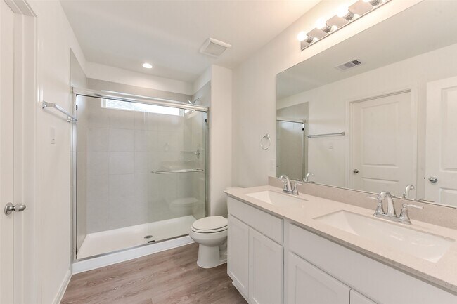 Building Photo - 3906 Sugardale St