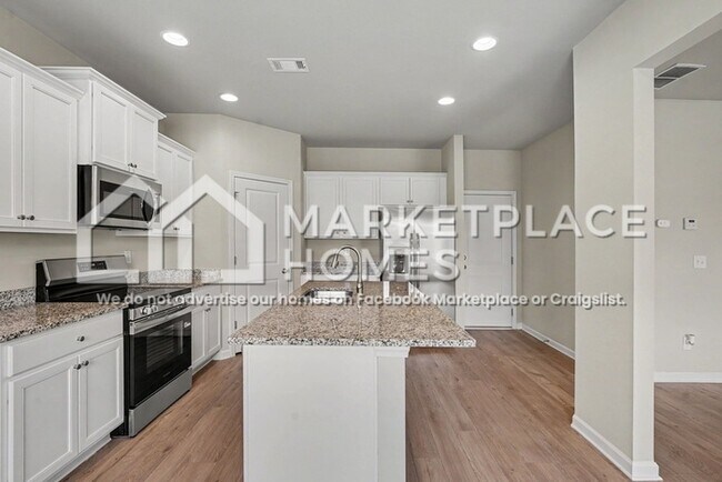 Building Photo - 229 W L Miller Dr