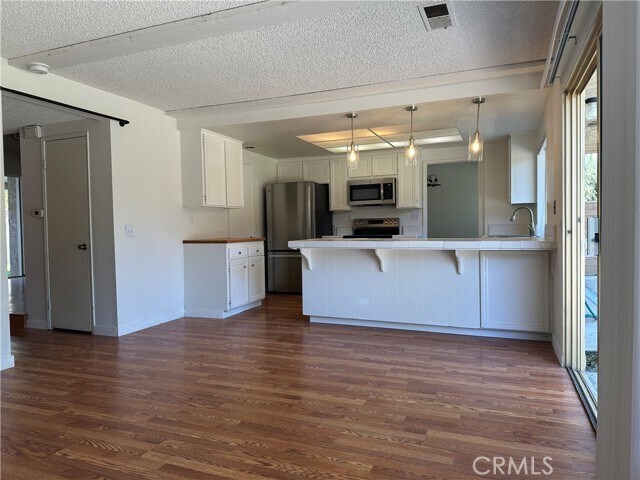 Building Photo - 28825 Barragan St