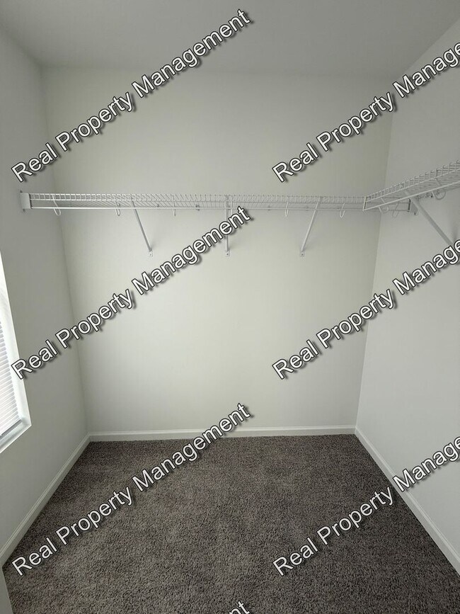 Building Photo - New Construction 3 Bedroom Townhome