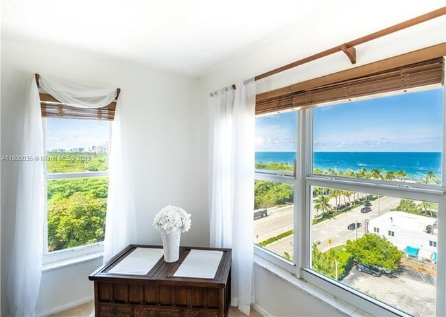 Building Photo - 3000 E Sunrise Blvd