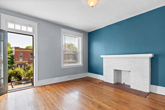 Building Photo - 4016 Flad Ave