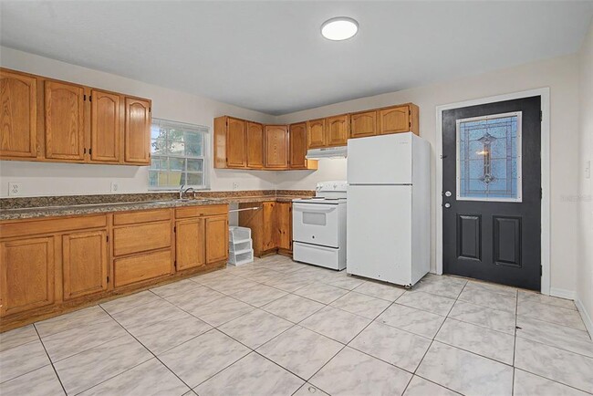 Building Photo - 3210 N 16th St