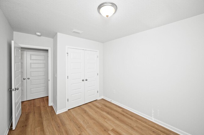 Building Photo - 4246 Lost Bay Dr