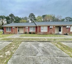 Building Photo - 3241 Willard Dr