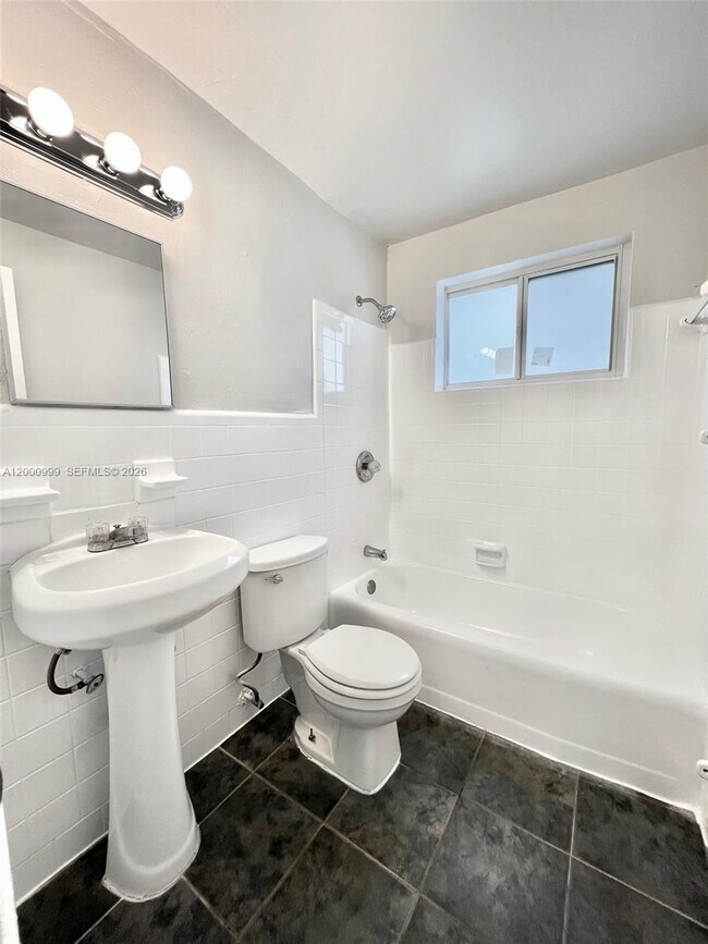 Building Photo - 10 NW 77th St